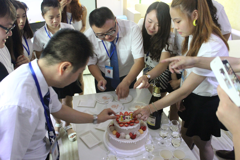  攜手同行，感謝有你——新思路裝飾11周年慶典